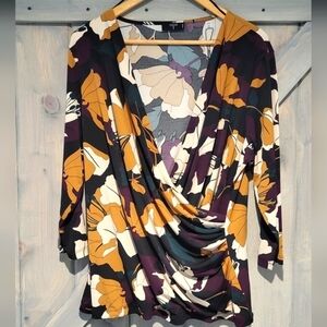 Tahari Woman Floral Faux Wrap Ruched Front Floral Top Size 1X